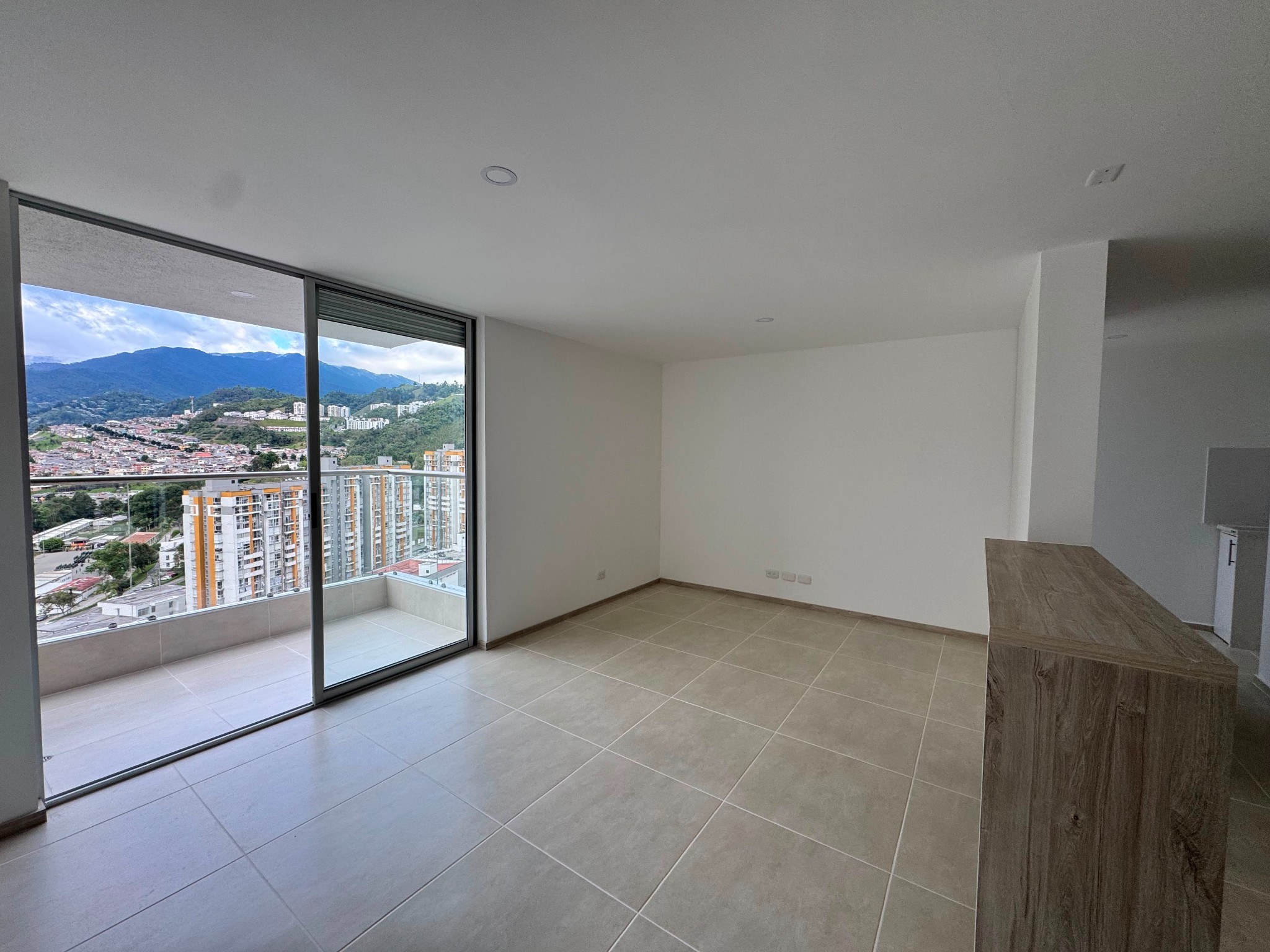 Apartamento en venta en Baja Suiza, Manizales · foto 9 de 16