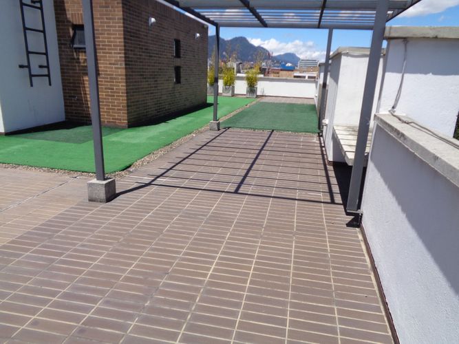 Apartaestudio en venta en Chicó Navarra, Bogotá, 45 m² · foto 2 de 21