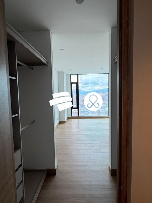 Apartamento de 2 alcobas en venta en Chapinero, Bogotá, 65 m² · foto 2 de 8