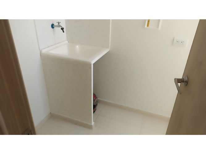 Apartamento de 2 alcobas en venta en Lomitas, Rionegro, 63 m² · foto 13 de 18