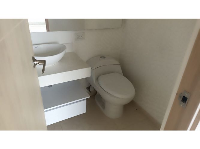 Apartamento de 2 alcobas en venta en Lomitas, Rionegro, 63 m² · foto 17 de 18
