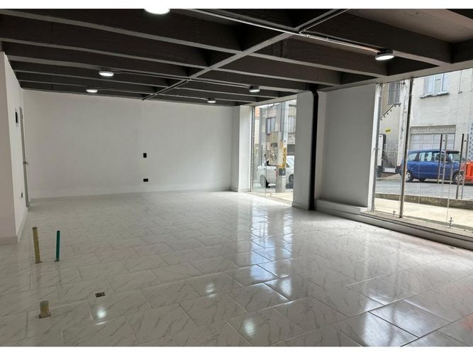 Local en arriendo en Jesus Nazareno, Medellín, 55 m² · foto 2 de 8