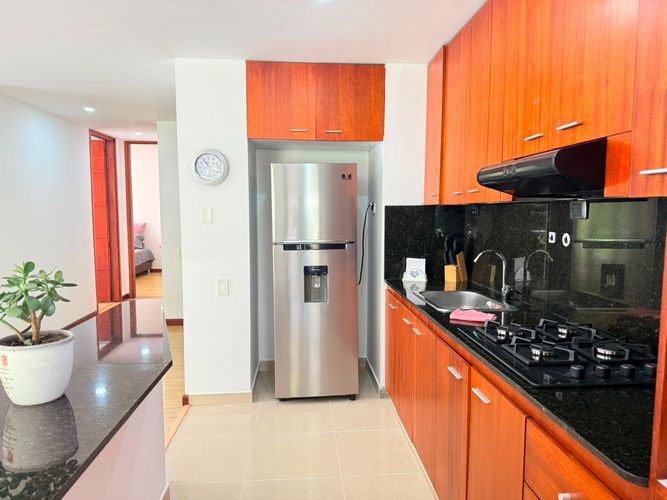 Apartamento de 2 alcobas en arriendo en El Poblado, Medellín, 85 m² · foto 3 de 17