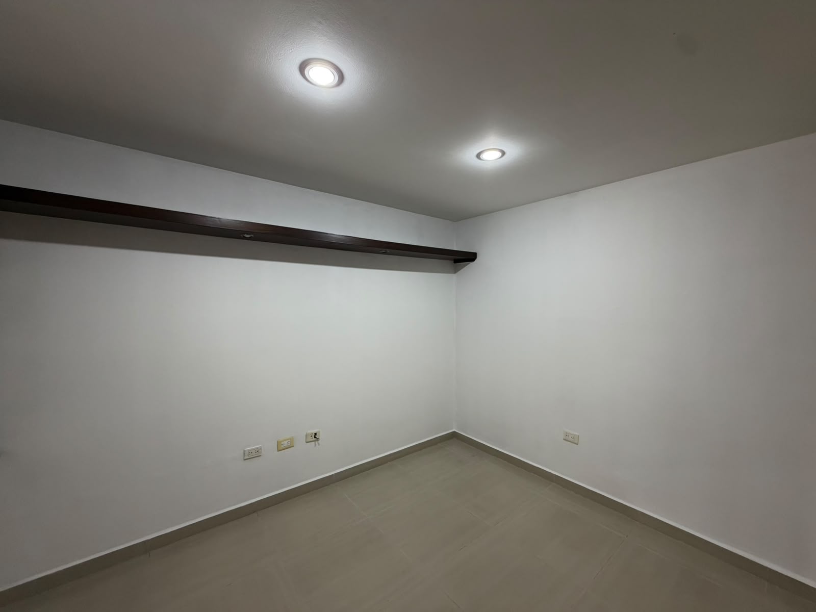 Apartamento en arriendo en Laureles, Medellín · foto 3 de 3