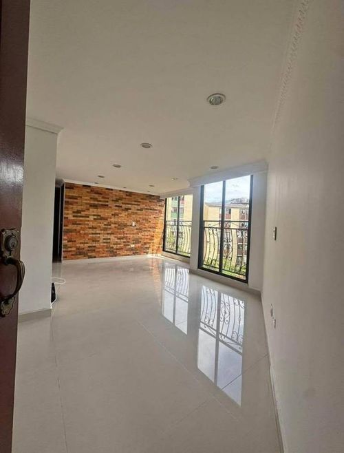 Apartamento de 3 alcobas en venta en Bellavista, Bello, 85 m² · foto 7 de 8