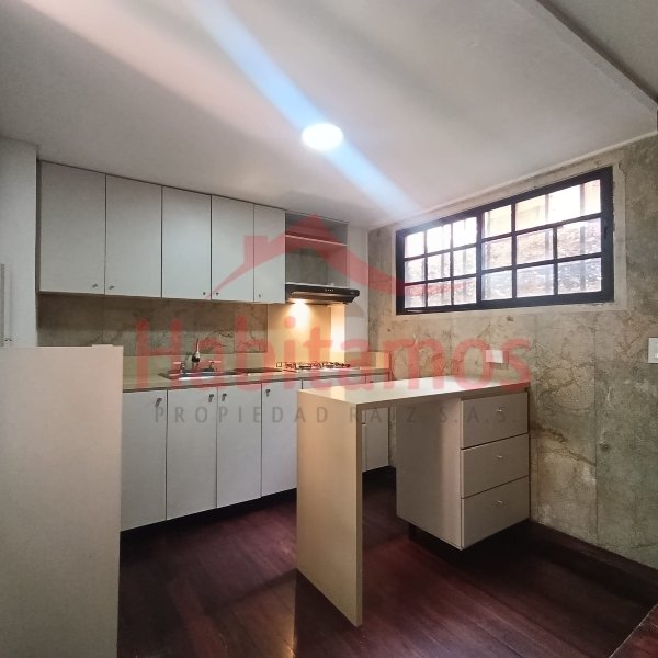Apartamento en arriendo en El Tesoro, Medellín · foto 13 de 17