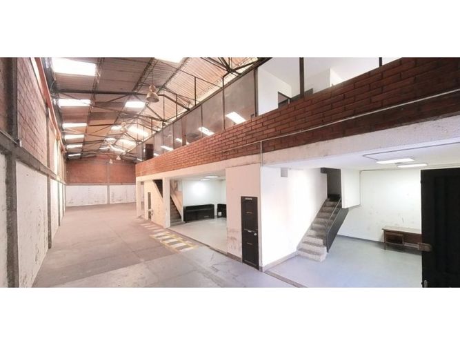Bodega en arriendo en El Chagualo, Medellín, 500 m² · foto 8 de 12