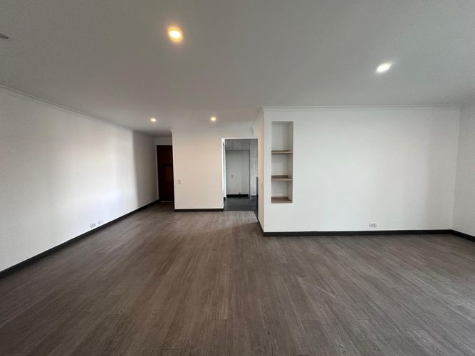 Apartamento de 3 alcobas en arriendo en El Poblado, Medellín, 130 m² · foto 6 de 19