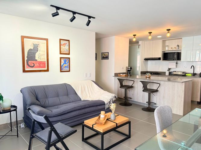 Apartamento de 2 alcobas en arriendo en Loma Benedictinos, Medellín, 80 m² · foto 3 de 17