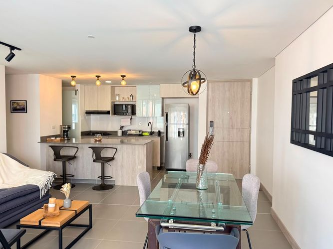 Apartamento de 2 alcobas en arriendo en Loma Benedictinos, Medellín, 80 m² · foto 5 de 17
