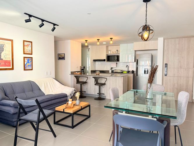 Apartamento de 2 alcobas en arriendo en Loma Benedictinos, Medellín, 80 m² · foto 12 de 17