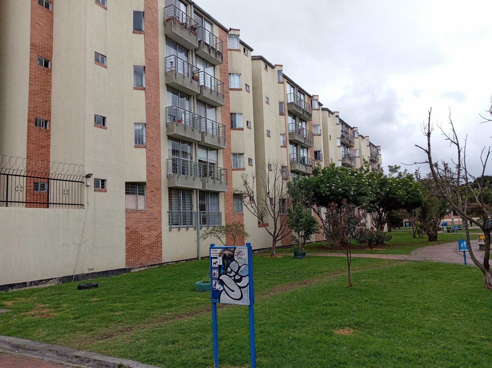 Apartamento en venta en Mirandela, Bogotá · foto 3 de 3