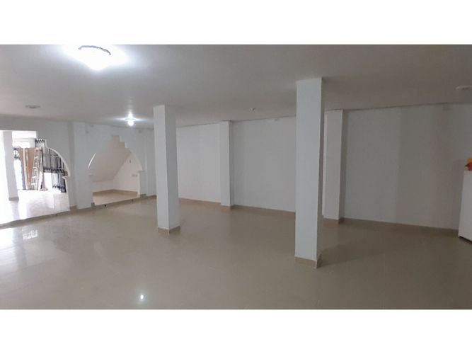 Local en arriendo en Boston, Medellín, 120 m² · foto 20 de 24