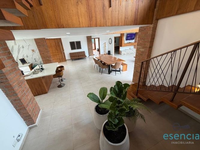Casa de 3 alcobas en arriendo en Las Antillas, Envigado, 700 m² · foto 11 de 24