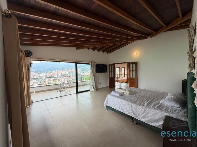 Casa de 3 alcobas en arriendo en Las Antillas, Envigado, 700 m² · foto 16 de 24