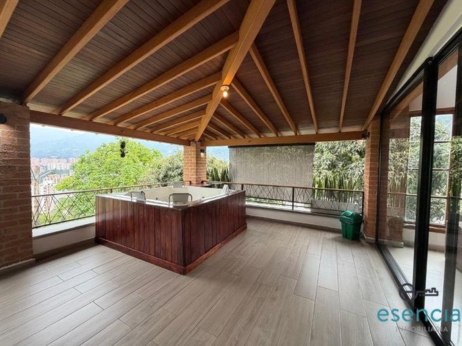Casa de 3 alcobas en arriendo en Las Antillas, Envigado, 700 m² · foto 20 de 24