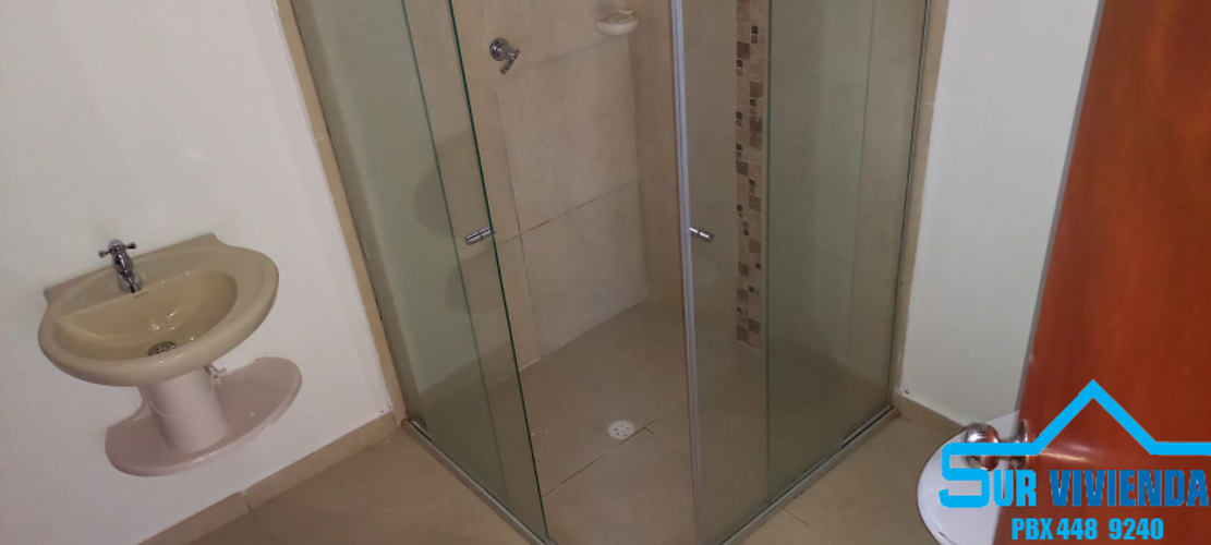 Casa de 3 alcobas en arriendo en La Mina, Envigado, 200 m² · foto 11 de 12