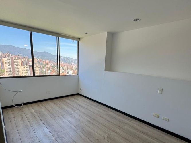 Apartamento de 2 alcobas en arriendo en El Poblado, Medellín, 67 m² · foto 7 de 10