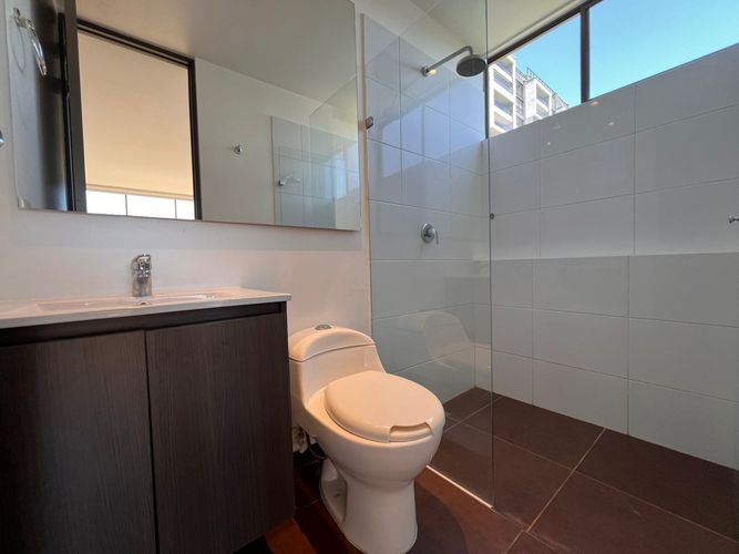 Apartamento de 2 alcobas en arriendo en El Poblado, Medellín, 67 m² · foto 10 de 10