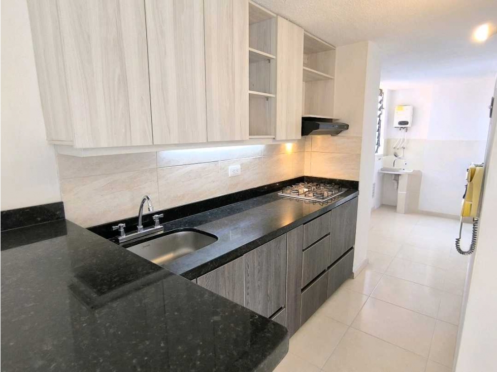 Apartamento en venta en Loma de los bernal, Medellín 2