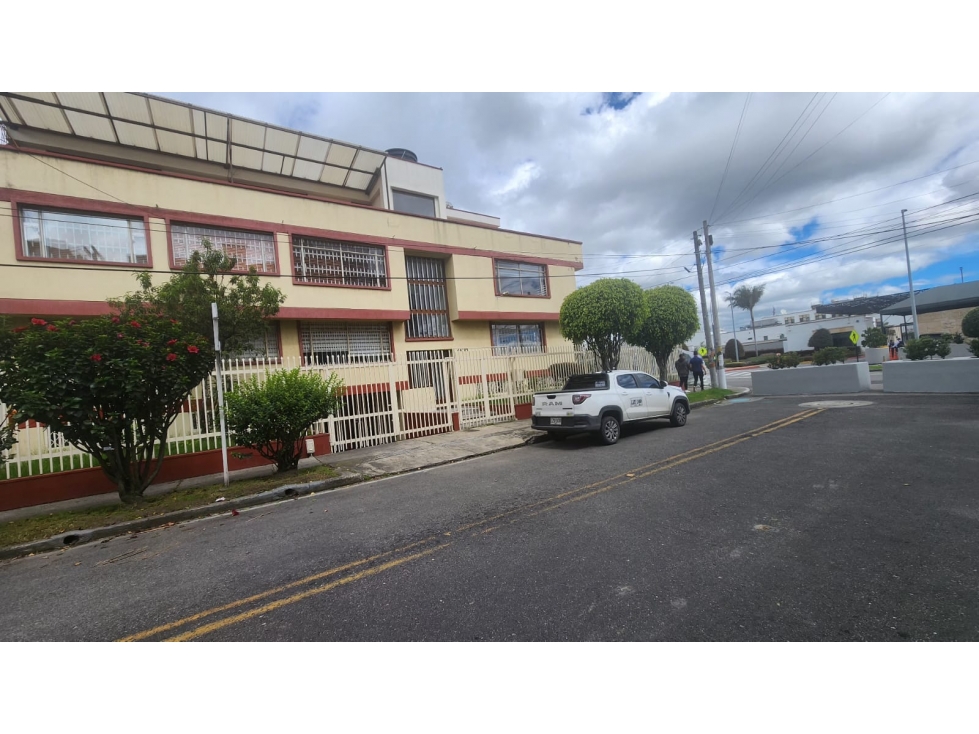 Apartamento en venta en Quinta Paredes, Bogotá · foto 3 de 20