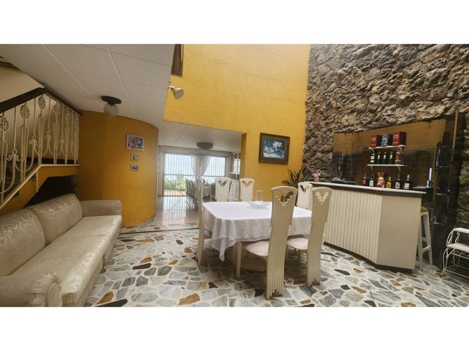 Casa de 4 alcobas en venta en Cedritos, Bogotá, 390 m² · foto 7 de 16