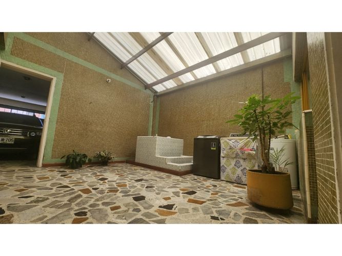 Casa de 4 alcobas en venta en Cedritos, Bogotá, 390 m² · foto 15 de 16