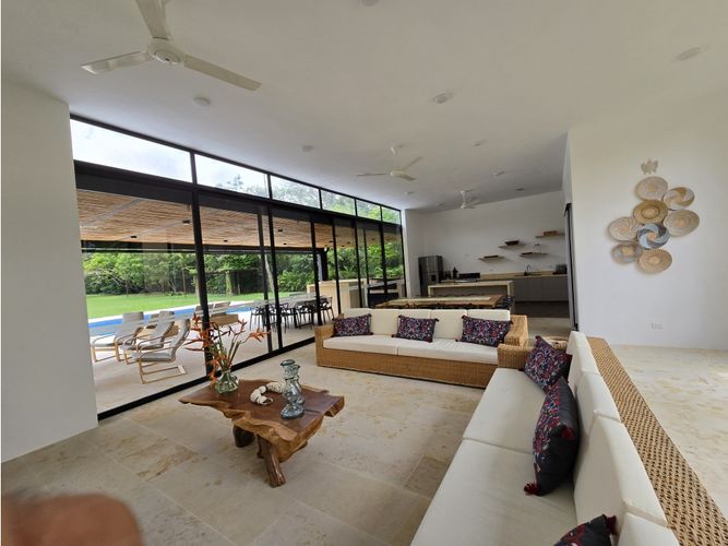 Casa de 4 alcobas en venta en Piamonte, Girardot, 722 m² · foto 4 de 24