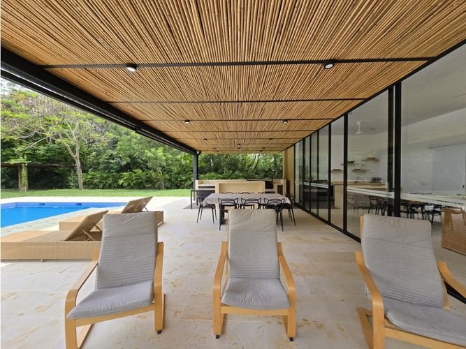 Casa de 4 alcobas en venta en Piamonte, Girardot, 722 m² · foto 10 de 24