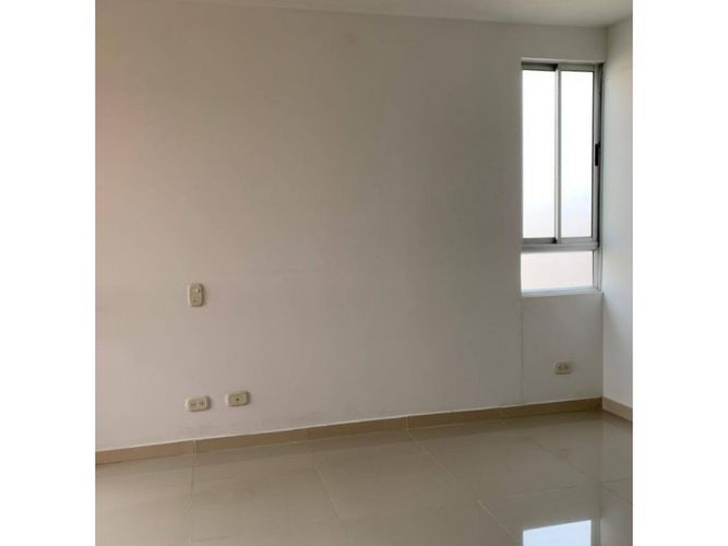 Apartamento de 3 alcobas en venta en Parcelacion Piedra Grande, Cali, 94 m² · foto 2 de 4