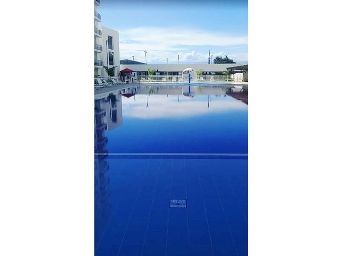 Apartamento de 3 alcobas en venta en Aqualina Orange, Girardot, 87 m² · foto 12 de 13