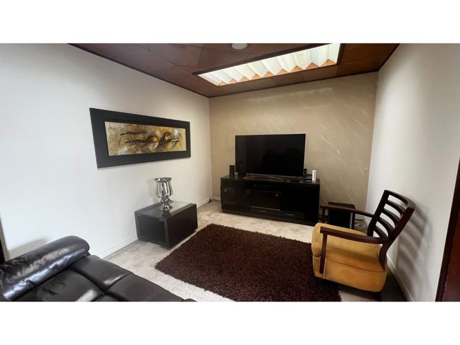 Casa de 4 alcobas en venta en Estoril, Bogotá, 243 m² · foto 15 de 24