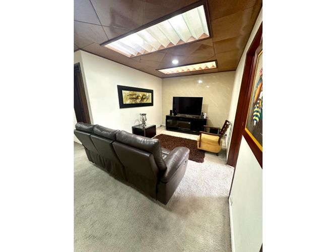 Casa de 4 alcobas en venta en Estoril, Bogotá, 243 m² · foto 16 de 24