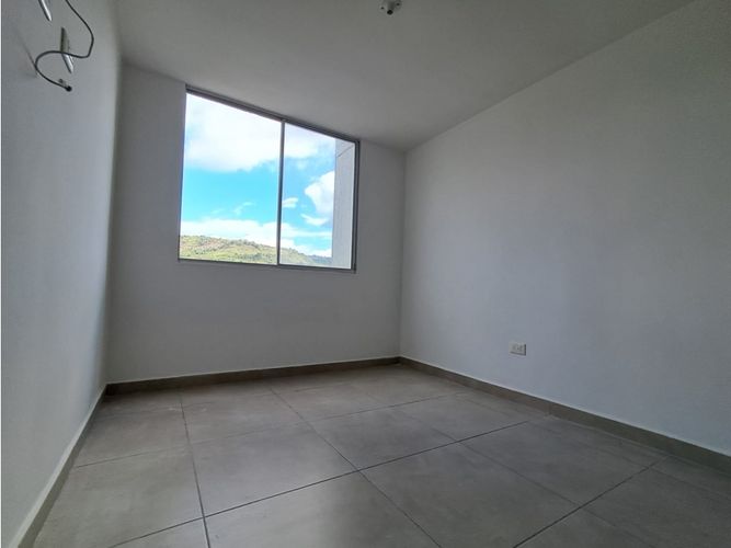 Apartamento de 3 alcobas en venta en Conjunto Residencial Quintas De Florida, Floridablanca, 78 m² · foto 6 de 11