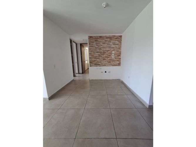 Apartamento de 3 alcobas en venta en Conjunto Residencial Quintas De Florida, Floridablanca, 78 m² · foto 8 de 11