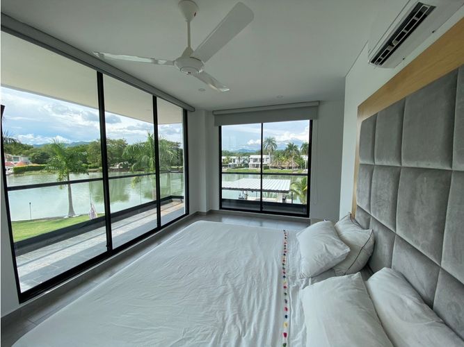 Casa de 5 alcobas en venta en Girardot, Girardot, 700 m² · foto 6 de 19