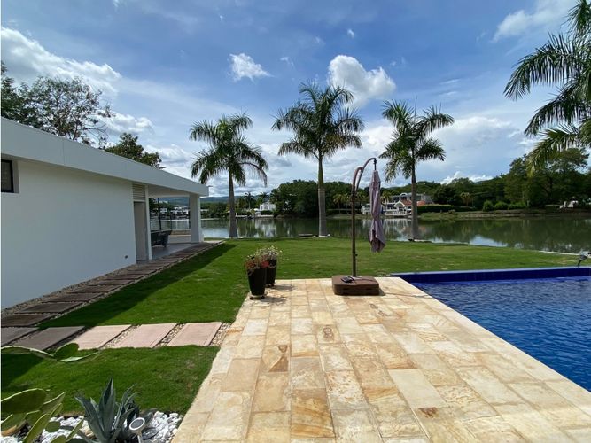 Casa de 5 alcobas en venta en Girardot, Girardot, 700 m² · foto 19 de 19