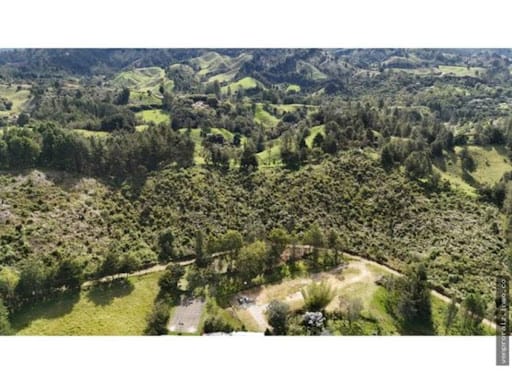 Lote en venta en La Ceja, 38400 m² · foto 7 de 9