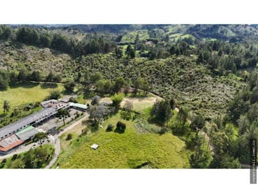 Lote en venta en La Ceja, 38400 m² · foto 8 de 9