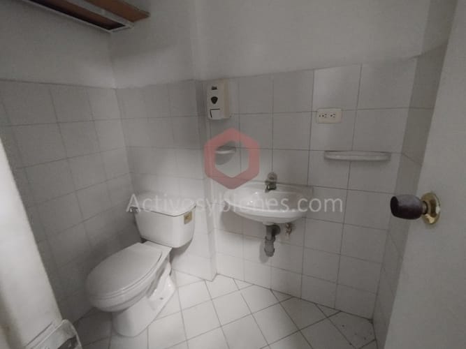 Bodega en arriendo en Colombia, Medellín, 350 m² · foto 15 de 21