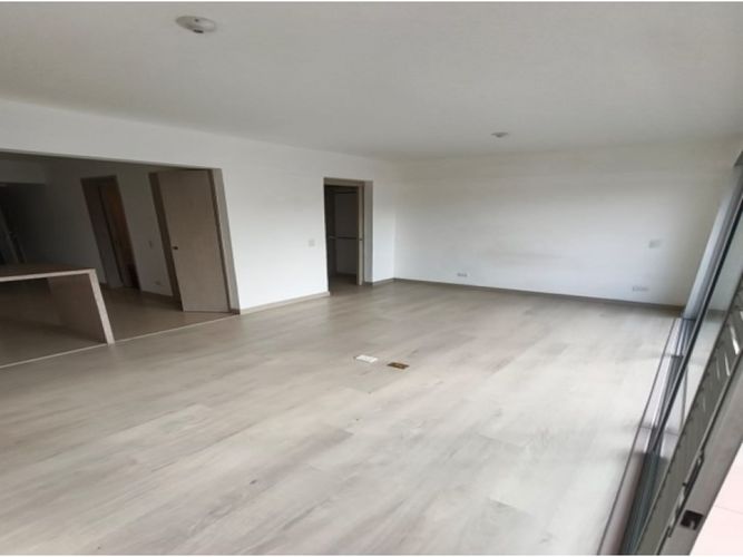 Apartamento en venta en Tres Esquinas, Envigado · foto 12 de 19