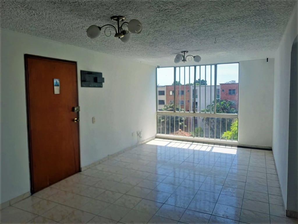 Apartamento en venta en Ciudad Los Alamos, Cali · foto 4 de 24