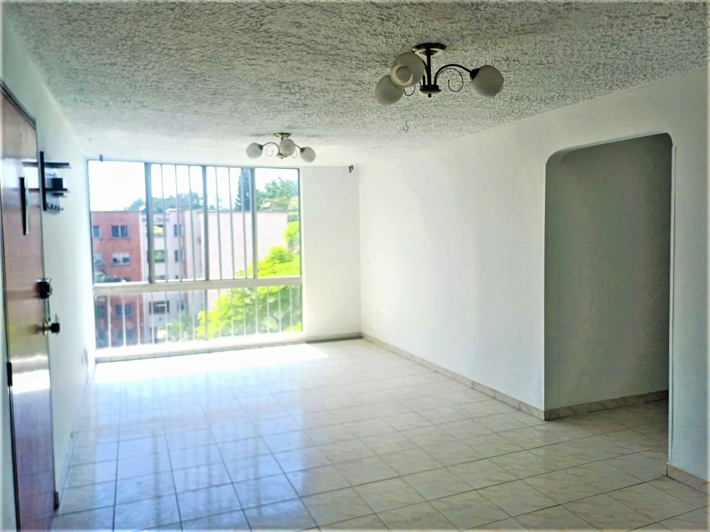Apartamento en venta en Ciudad Los Alamos, Cali · foto 5 de 24