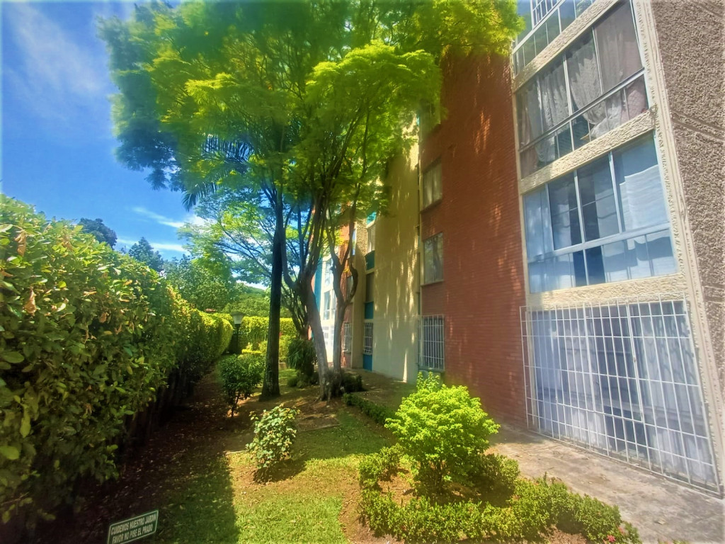 Apartamento en venta en Ciudad Los Alamos, Cali · foto 24 de 24