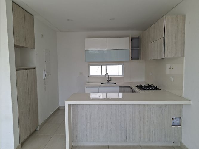 Casa de 3 alcobas en venta en Ricaurte, 99 m² · foto 3 de 8