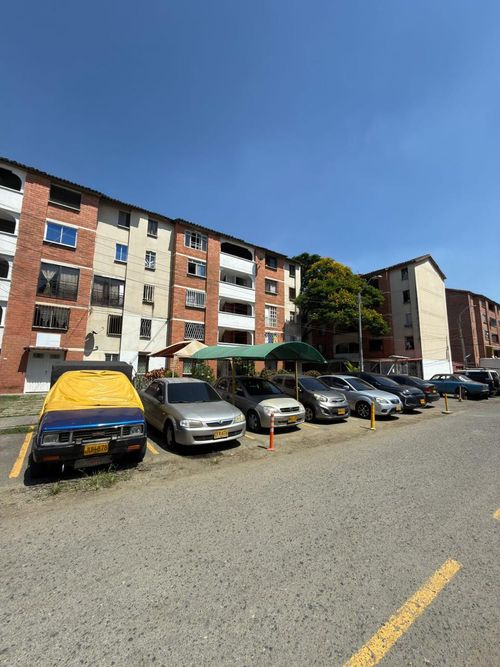 Apartamento de 2 alcobas en venta en El Guabito, Cali, 60 m² · foto 13 de 14