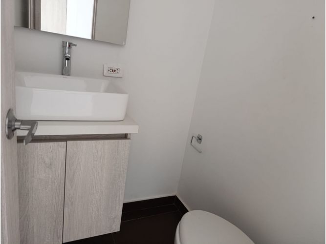 Apartamento de 3 alcobas en venta en Las Lomitas, Sabaneta, 100 m² · foto 10 de 16
