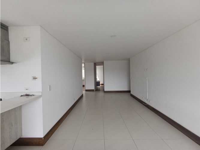 Apartamento de 3 alcobas en venta en Las Lomitas, Sabaneta, 100 m² · foto 15 de 16