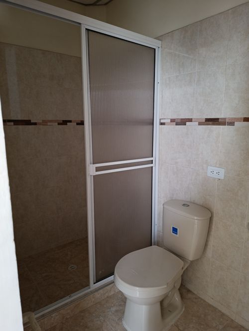 Casa de 6 alcobas en venta en Ciudadela Floralia, Cali, 140 m² · foto 9 de 18
