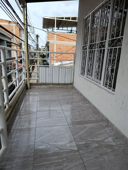 Casa de 6 alcobas en venta en Ciudadela Floralia, Cali, 140 m² · foto 15 de 18